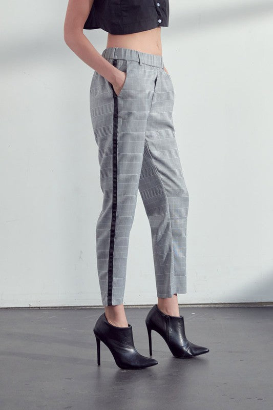 Plaid Cropped Pant With Black Stripe